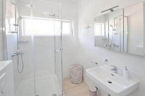 Bacan Family Apartments
