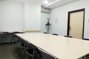 Hotel Mayak - Om Building