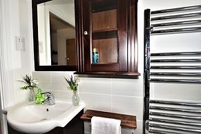 Hughenden Garden Luxury Apartment