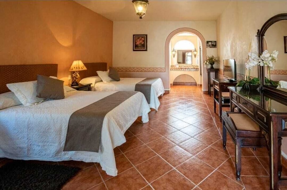 Hotel Centenario Los Arroyitos