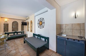 Hotel Castle Suites