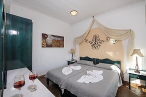 Hotel Castle Suites