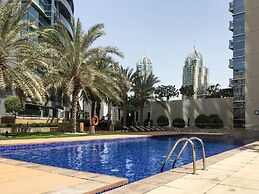 Gorgeous and Spacious 3BR With Full Marina Views!