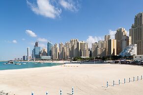 Sea View! Spacious 2BR in JBR + Pool & gym