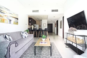 Minutes From JBR Beach! Beautiful 1BR in Marina!