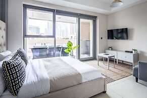 Spacious + Functional Studio Apt in Downtown Dubai