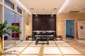 Impressive 2BR Loft W/ Study In Downtown Dubai