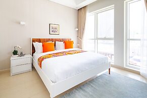 Impressive 2BR Loft W/ Study In Downtown Dubai
