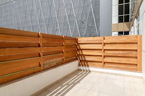Impressive 2BR Loft W/ Study In Downtown Dubai