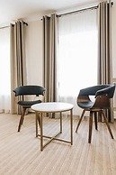 Continent Hotel