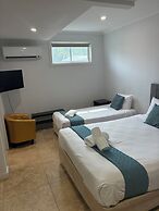 Lakes Resort