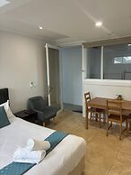 Lakes Resort