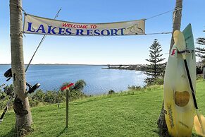 Lakes Resort