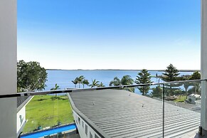 Lakes Resort