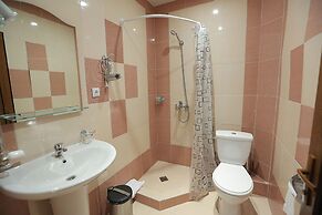 Aragats Hotel