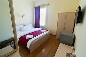 Aragats Hotel