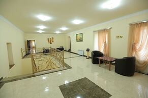Aragats Hotel