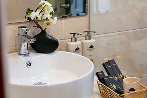 Mia Hotel