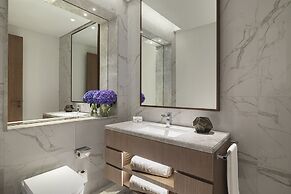Al Jaddaf Rotana Suite Hotel