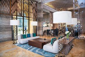 Al Jaddaf Rotana Suite Hotel