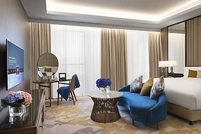 Al Jaddaf Rotana Suite Hotel