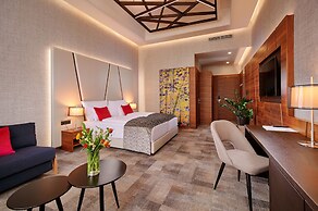Artis Boutique Hotel