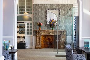 The Royal Hotel