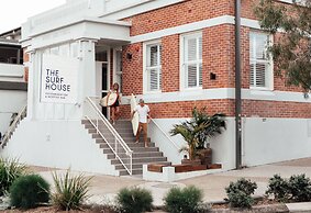 The Surf House - Hostel