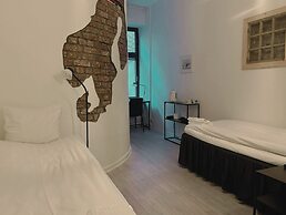 Hotel Lemonade