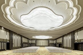 HUALUXE Beijing Xinan by IHG