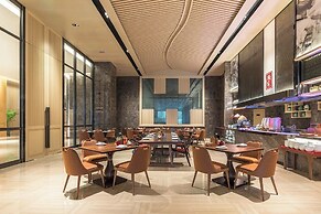 HUALUXE Beijing Xinan by IHG