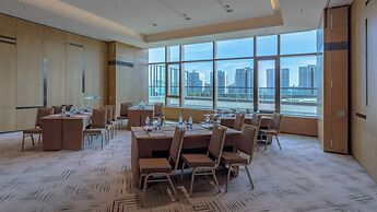 HUALUXE Beijing Xinan by IHG