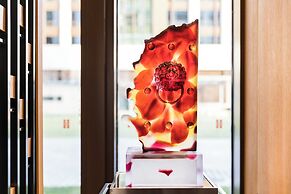 HUALUXE Beijing Xinan by IHG