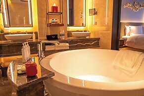 HUALUXE Beijing Xinan by IHG