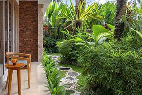 Kahayana Suites