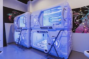 Hashtag.Capsule.Hostel