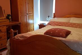 3 Bed Townhouse - Sleeps 6 - Pet Friendly