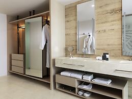 SLS Cancun
