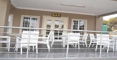 South Court Inn
