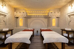 Acer Cave Hotel