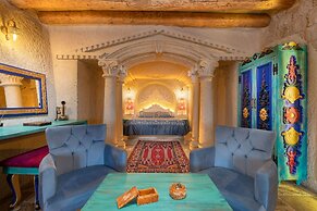Acer Cave Hotel