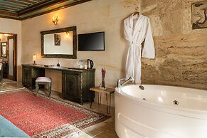Acer Cave Hotel