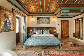 Acer Cave Hotel