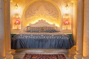 Acer Cave Hotel