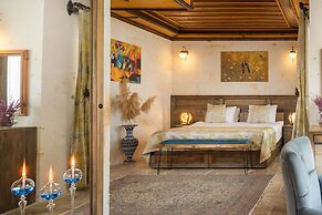 Acer Cave Hotel