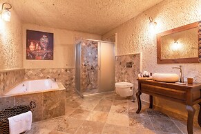 Acer Cave Hotel