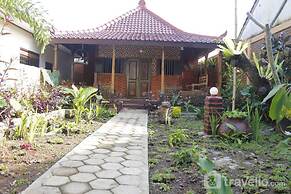 Holy Homestay