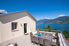 Paradiso di Menaggio Penthouse