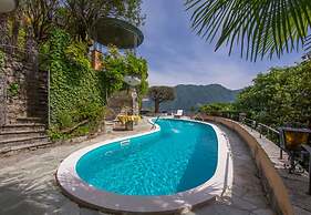 Villa Isola Verde (Main Villa)