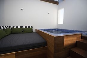 Hotel Madi